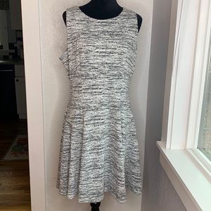 Ivanka Trump black white dress sleeveless size 16